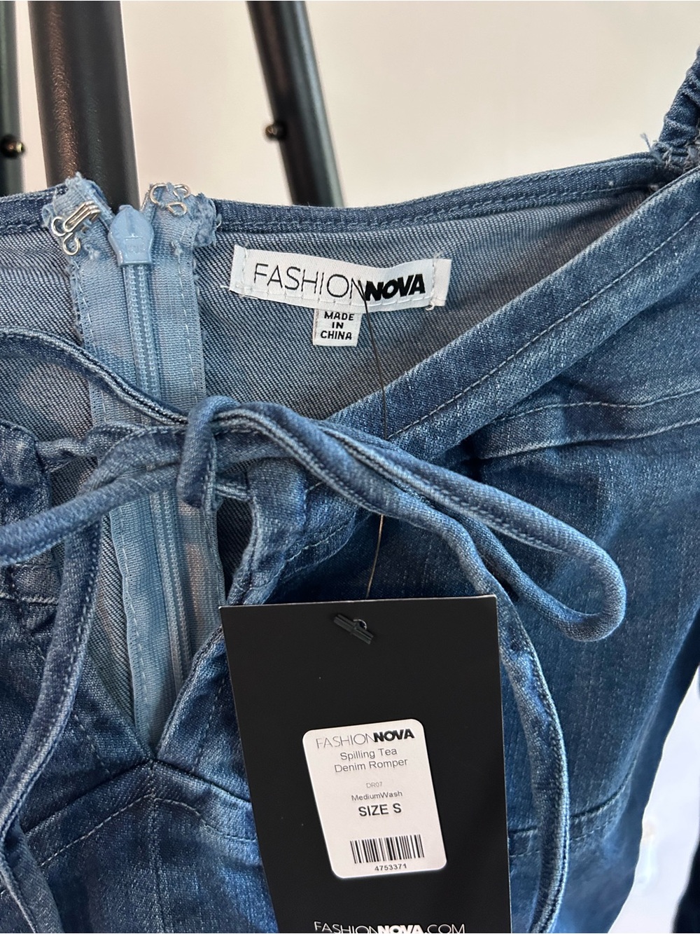 NWT Fashion nova denim romper - Picture 3 of 3